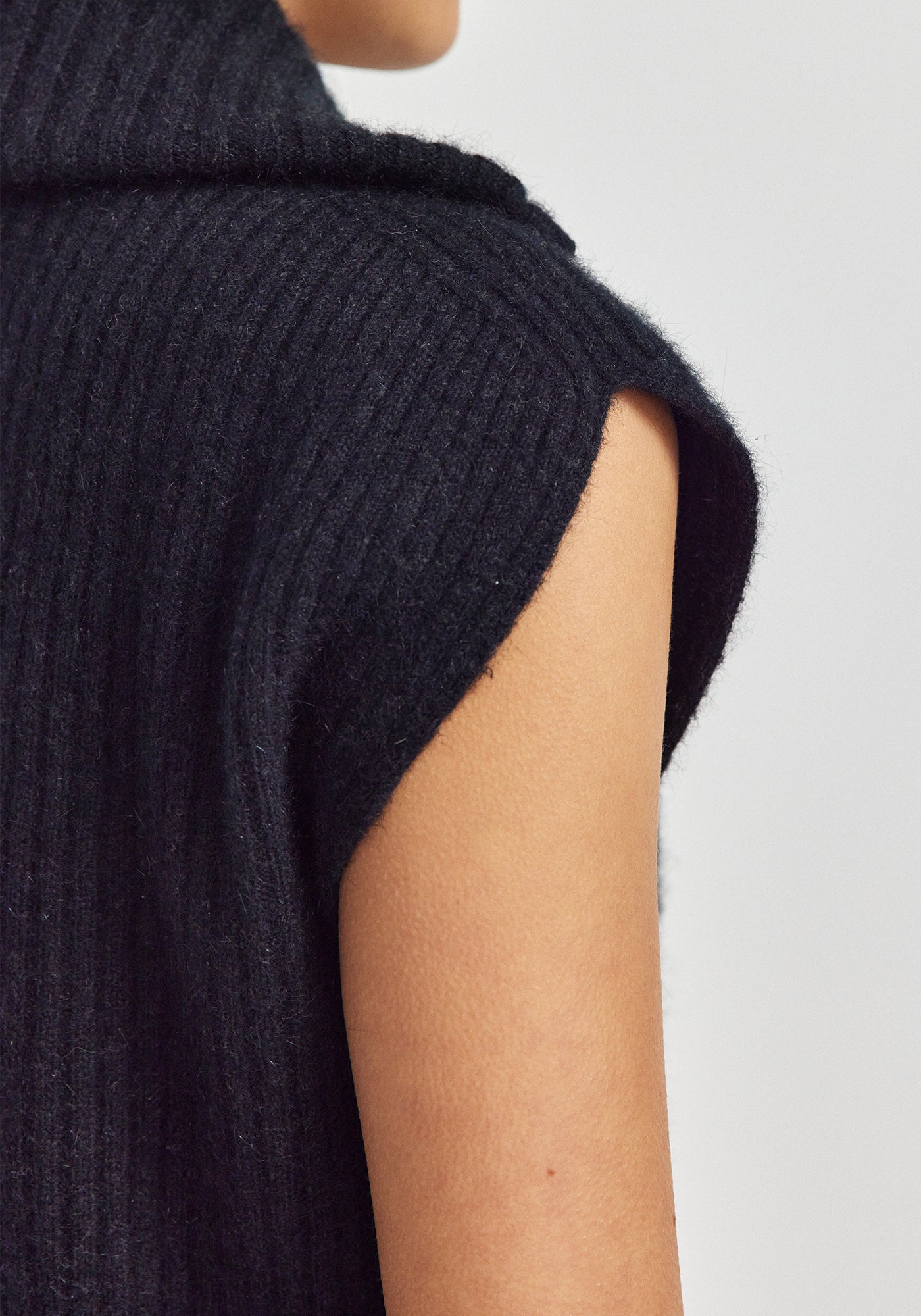 Kay Zip Vest | Jet