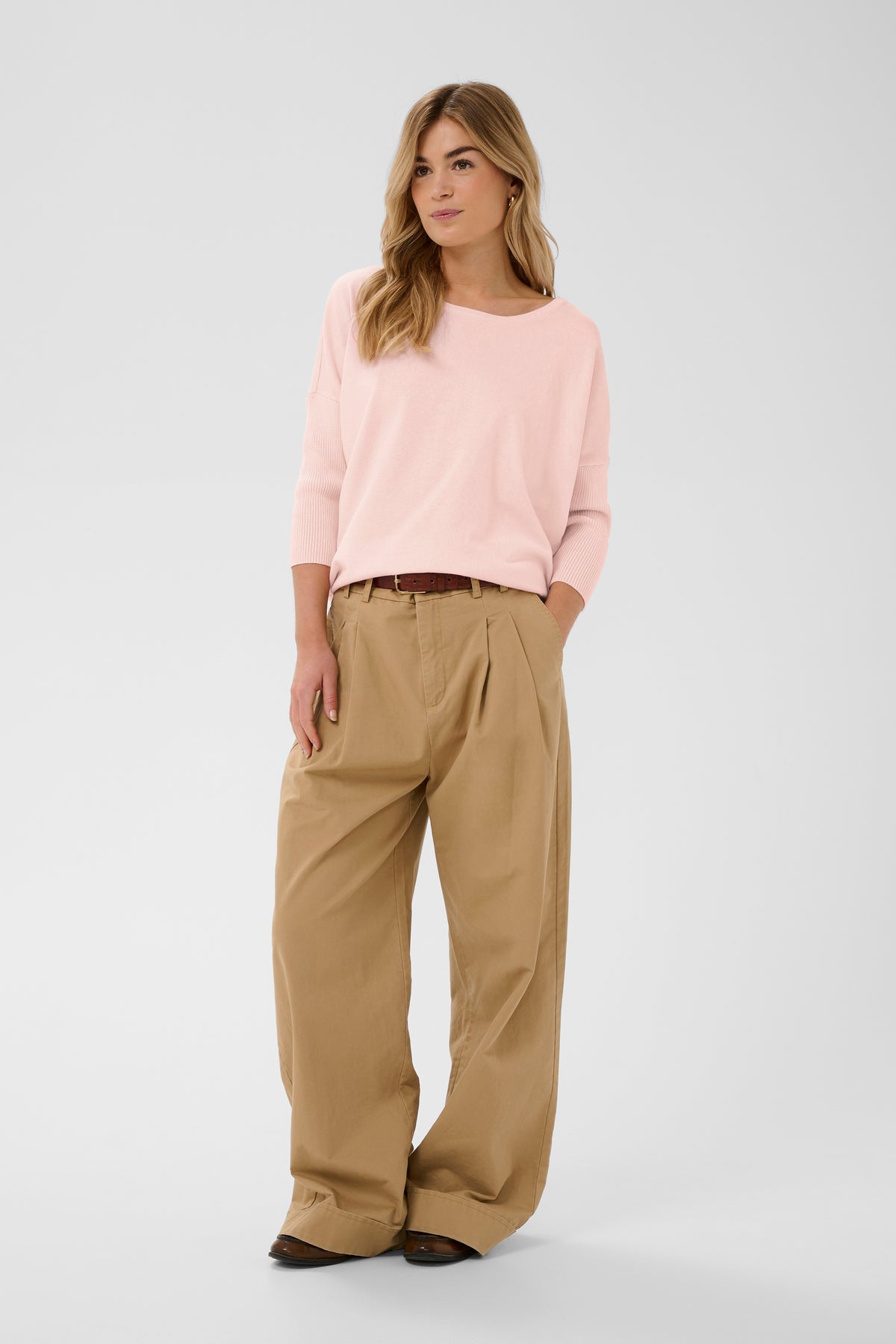 Mila Round Neck Pullover | Chalk Pink