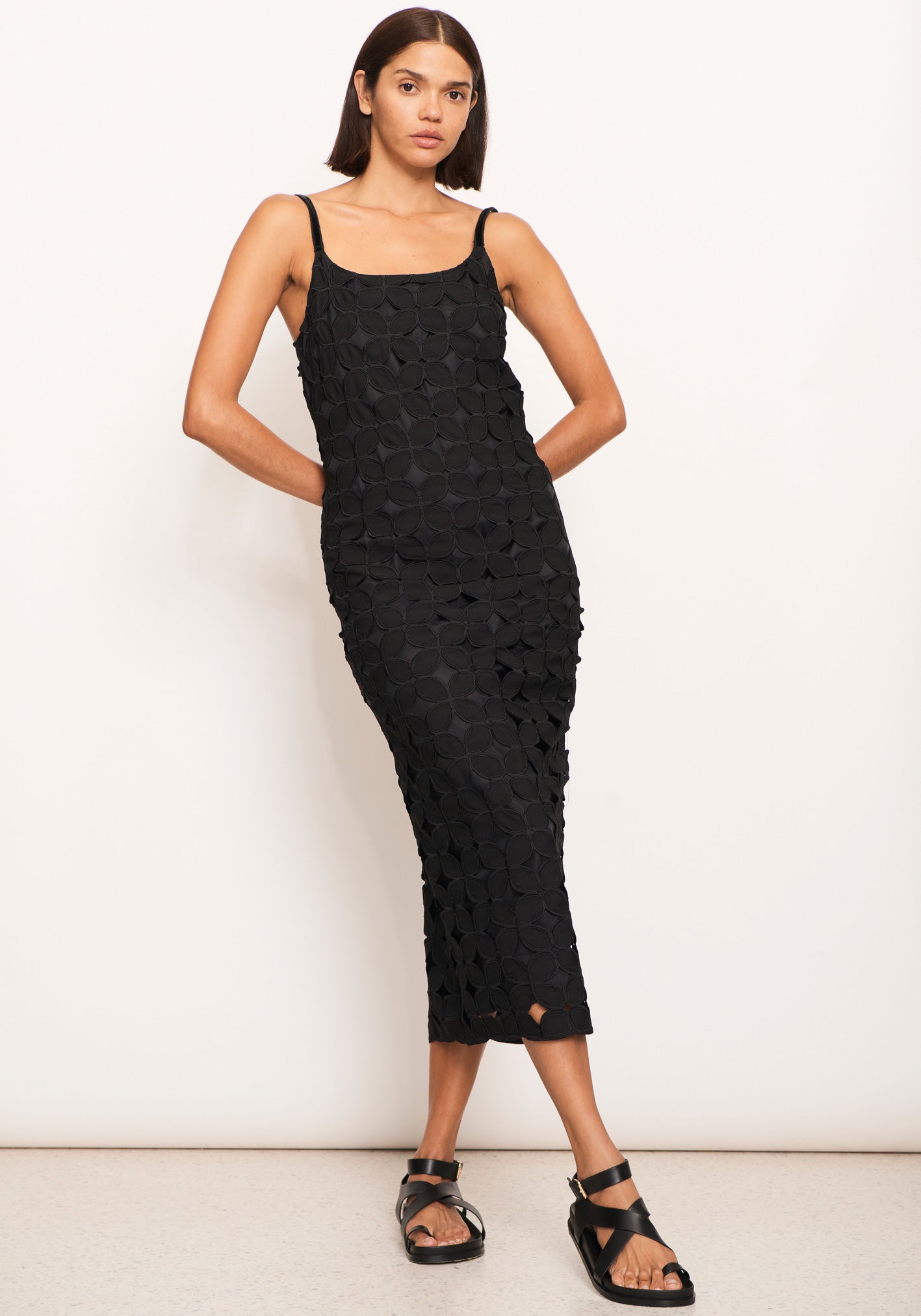 POL Sumi Lace Dress | Black